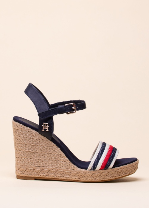 Tommy Hilfiger bateliai