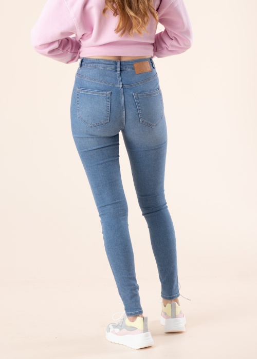 Pieces džinsai Highfive