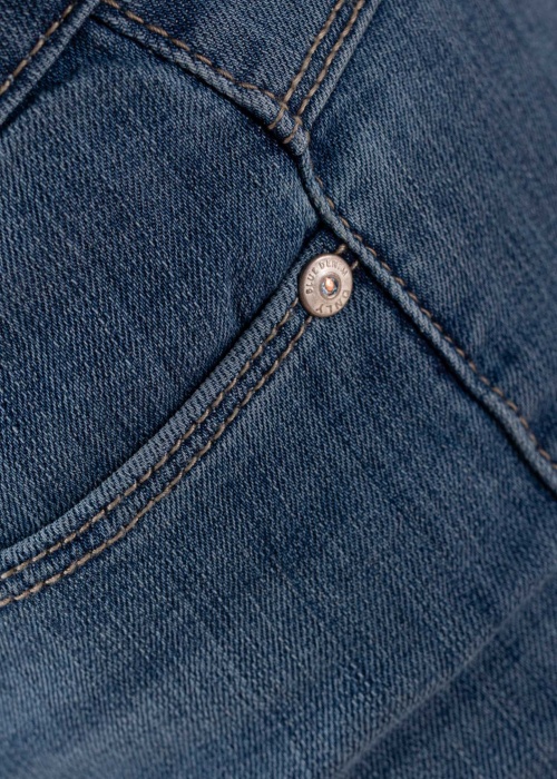 Only džinsai Miestas