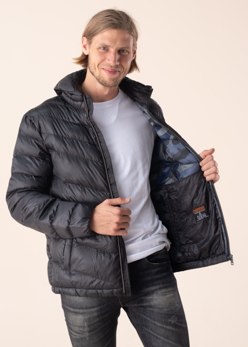 Guess pavasario-rudens-striukė