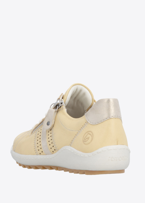 Remonte laisvalaikio bateliai