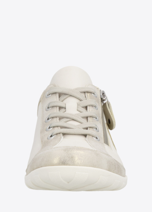 Remonte laisvalaikio bateliai