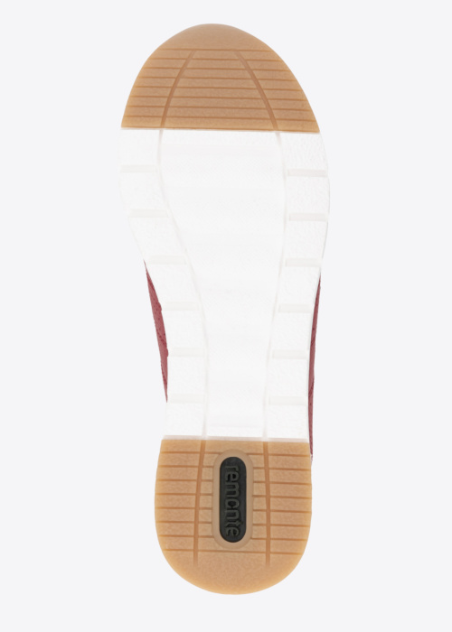 Remonte laisvalaikio bateliai