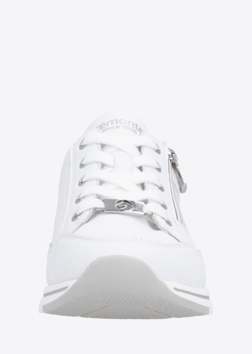 Remonte laisvalaikio bateliai