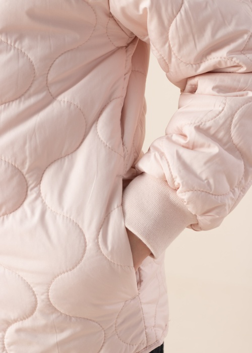 Only pavasario-rudens striukė Tanzia