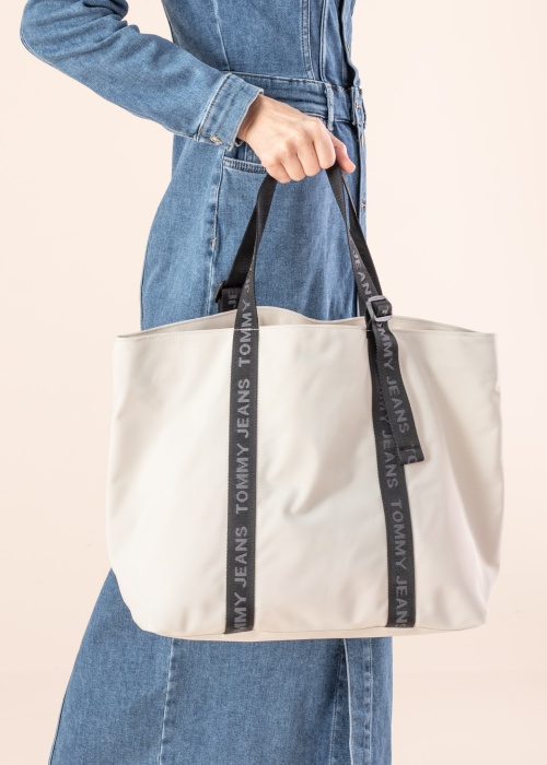 Tommy Jeans rankinė Essential