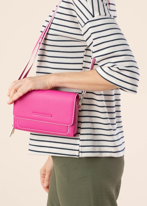 Ara rankinė Pridėti