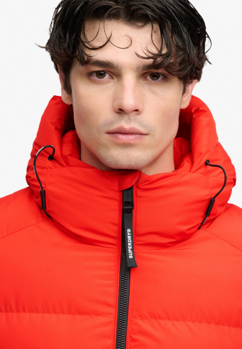 SuperDry dygsniuota žiemine striuke
