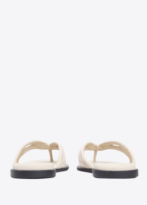 Tommy Hilfiger bateliai