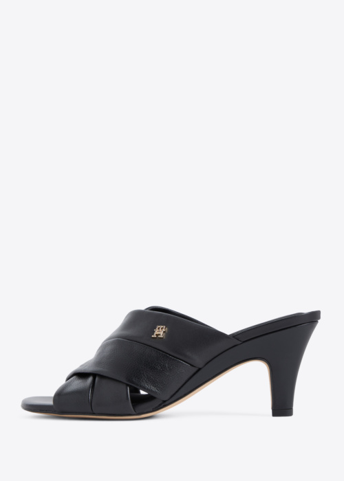 Tommy Hilfiger bateliai