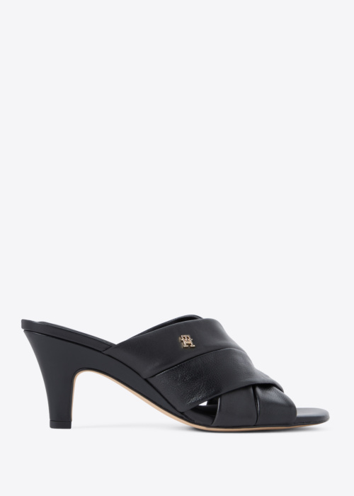 Tommy Hilfiger bateliai