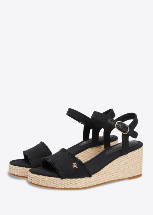 Tommy Hilfiger bateliai