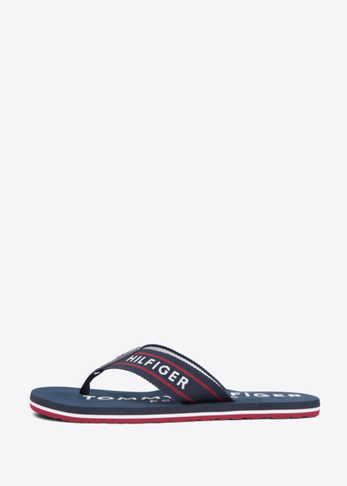 Tommy Hilfiger šlepetės per pirštą