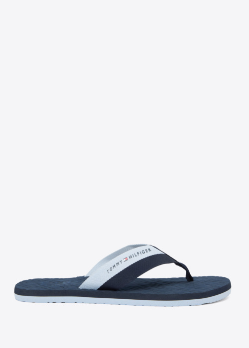 Tommy Hilfiger šlepetės per pirštą