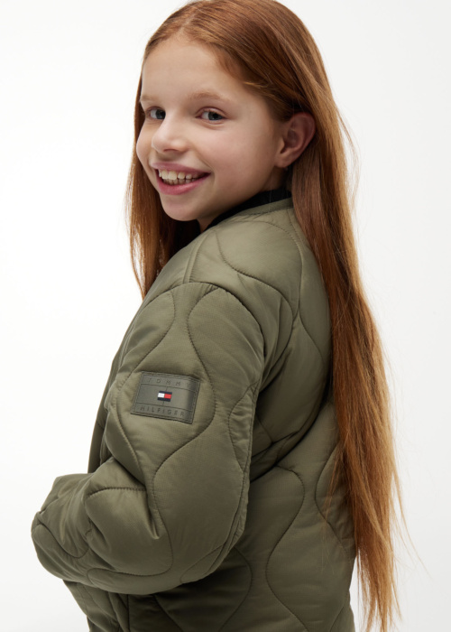 Tommy Hilfiger dygsniuota pavasario-rudens striuke