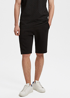 Diverse laisvalaikio šortai