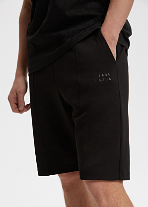 Diverse laisvalaikio šortai