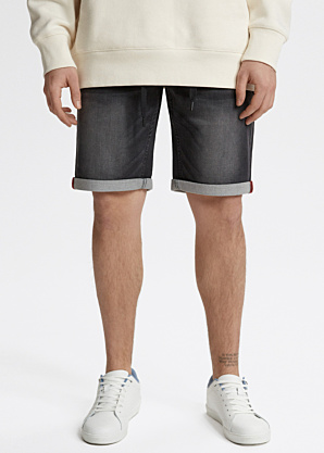 Diverse džinsiniai šortai