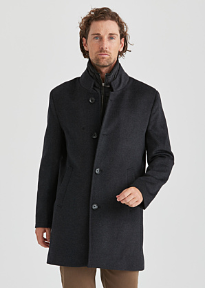 Erla of Sweden mantija