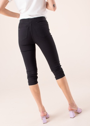 b.young bridžai Keira