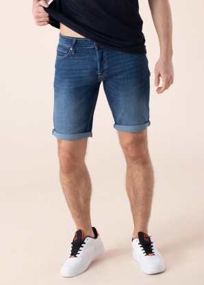 Guess džinsiniai šortai Sonny