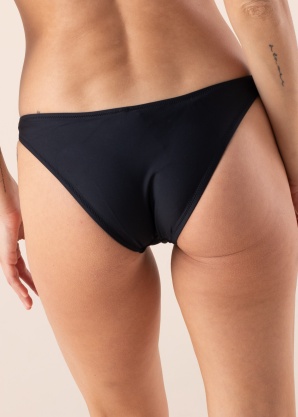 Lauma maudymosi kelnaitės