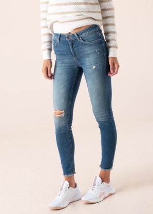 Only džinsai Blush