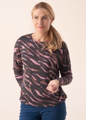 b.young palaidinė Sky