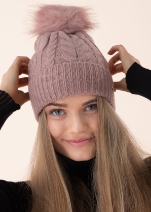 Guess žieminė kepurė