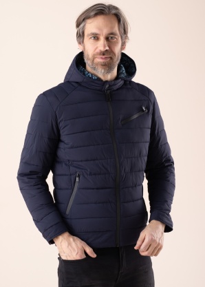 Guess pavasario-rudens striukė