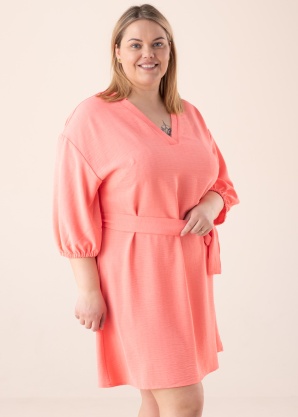 Vero Moda Curve suknelė Pye