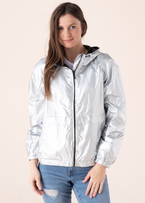 Only pavasario-rudens striukė Erin