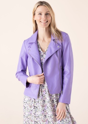 Only striukė Melisa