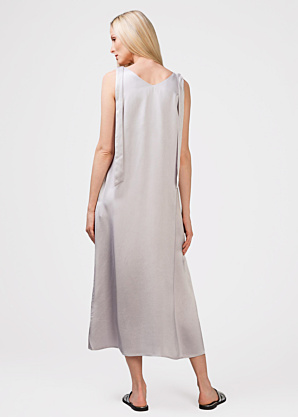 Ivo Nikkolo suknelė