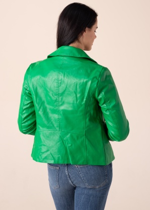 Only striukė Melisa