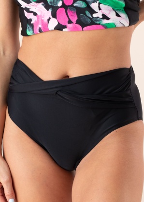 Trofe maudymosi kelnaitės