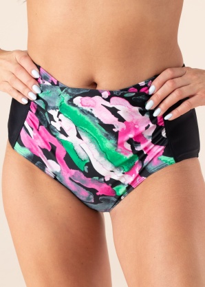 Trofe maudymosi kelnaitės