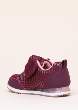 Leomil laisvalaikio bateliai