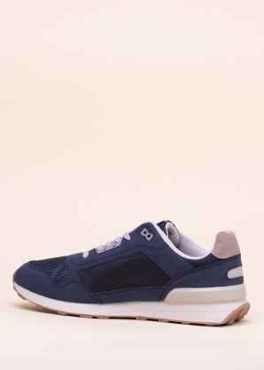 SJ laisvalaikio bateliai