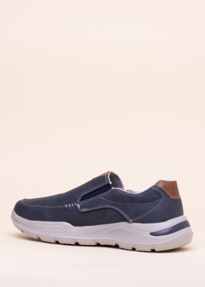 SJ laisvalaikio bateliai