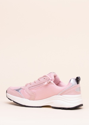 SJ laisvalaikio bateliai