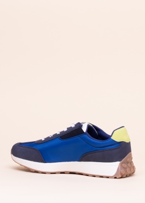 SJ laisvalaikio bateliai