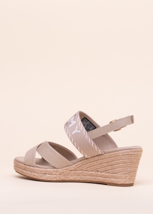 Tommy Hilfiger bateliai