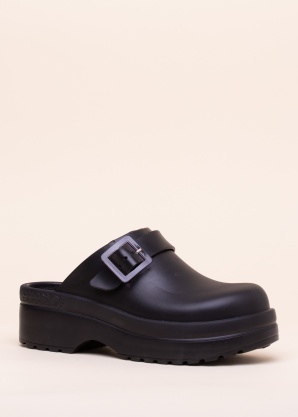 Colors of California sandalai