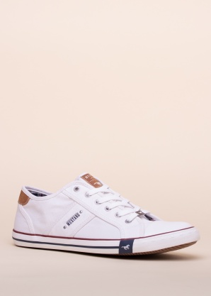 Mustang laisvalaikio batai