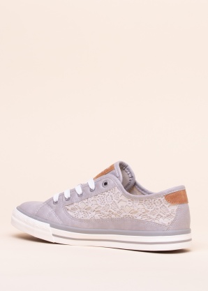 Mustang laisvalaikio batai