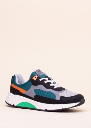 SJ laisvalaikio bateliai