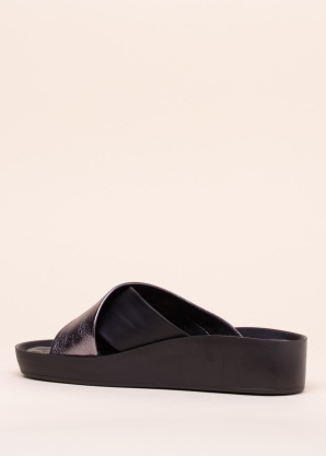 Loretta Vitale bateliai