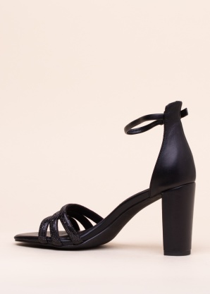 Marco Tozzi bateliai