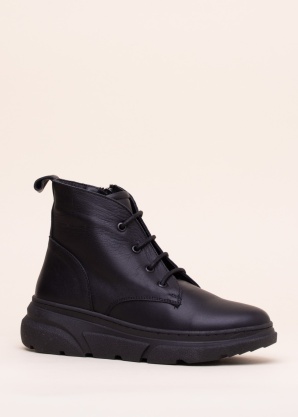 Molly Bessa aulinukai